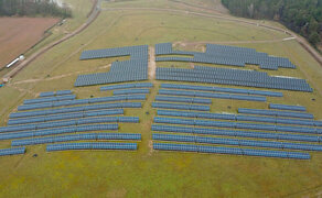 Solaranlage in Senzig aus der Vogelperspektive