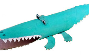 Gebasteltes Krokodil aus Toilettenpapierrolle