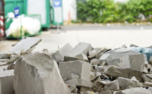 Bauschutt im Container