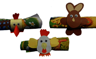 Osterliche Serviettenringe mit unterschiedlichen Motiven: Huhn, Gockel, Hase